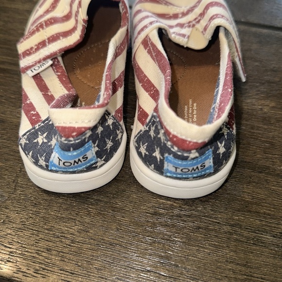 🇺🇸 American Flag Toms Toddler Shoes 🇺🇸 size 10 - Picture 2 of 4